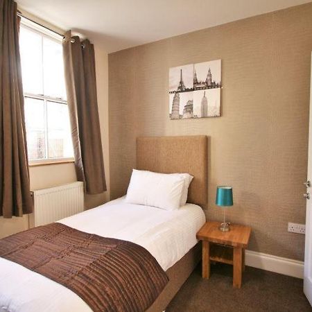 Central Studios Gloucester Place By Roomsbooked Cheltenham Exteriér fotografie