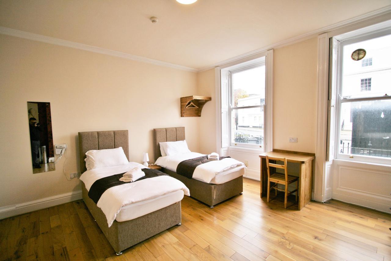 Central Studios Gloucester Place By Roomsbooked Cheltenham Exteriér fotografie